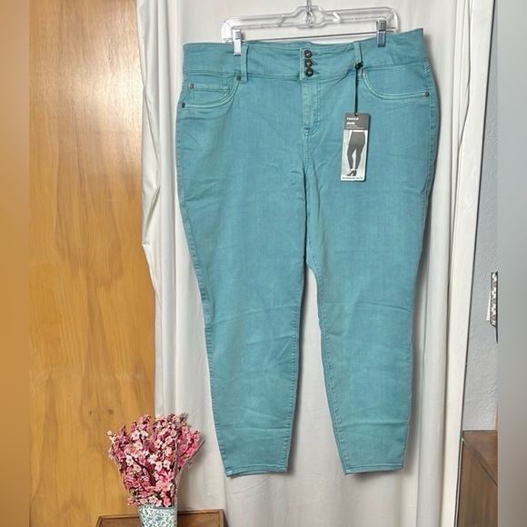 NWT Torrid Women's Pool Blue Jegging Size 22S - Picture 2 of 8